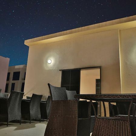 Clear Sky inn Hulhumale Exteriör bild